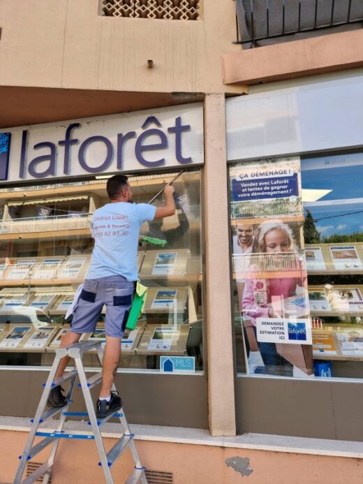 NETTOYAGE&#x20;DE&#x20;VITRES&#x20;DE&#x20;BUREAU&#x20;&#x00C0;&#x20;SOPHIA&#x20;ANTIPOLIS&#x20;ET&#x20;SUR&#x20;TOUTE&#x20;LES&#x20;ALPES&#x20;MARITIMES