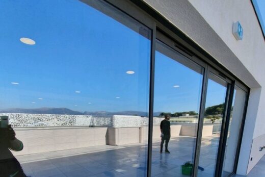 Nettoyage de vitres pour un hôtel à Antibes