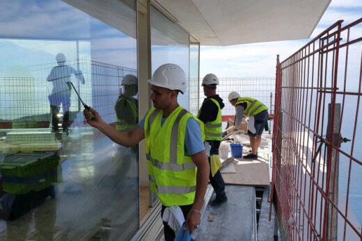 Nettoyage en urgence des vitres d&#8217;un immeuble à Beaulieu-Sur-Mer