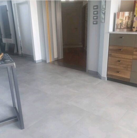 Nettoyage&#x20;des&#x20;sols&#x20;et&#x20;du&#x20;mobilier&#x20;apr&#x00E8;s&#x20;exposition&#x20;ou&#x20;salon&#x20;dans&#x20;les&#x20;Alpes&#x20;Maritimes