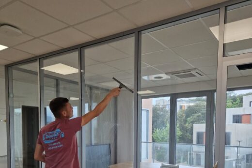 District Clean &#8211; La Solution Parfaite pour le Nettoyage de Bureaux et Locaux Professionnels à Vallauris et ses Alentours !
