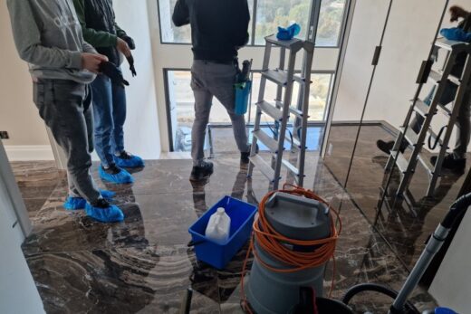 Pourquoi faire appel à une entreprise de nettoyage pour les professionnels de la rénovation à la fin d&#8217;un chantier à Grasse